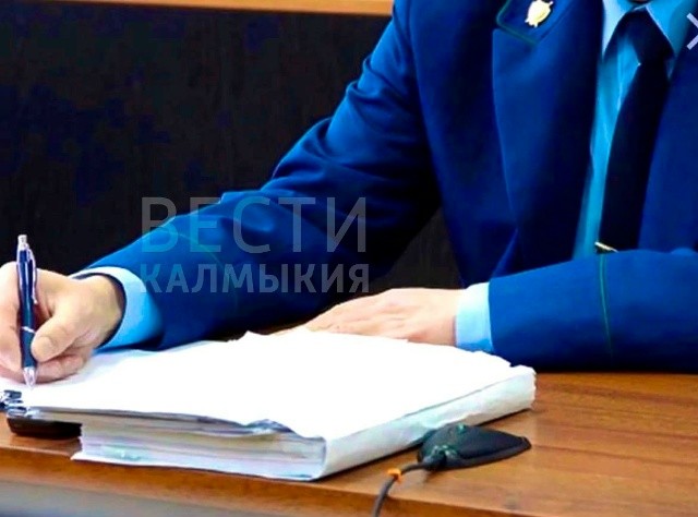 ️В Черноземельском районе осуждённому заменили обязательные работы на реальный срок.