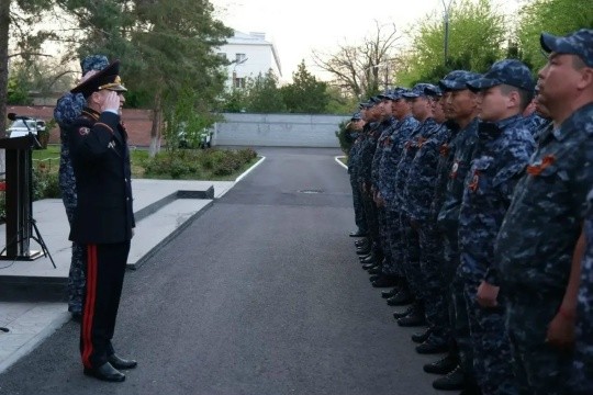 В Элисте состоялись торжественные проводы сводного отряда полиции в служебную командировку на Северный Кавказ.